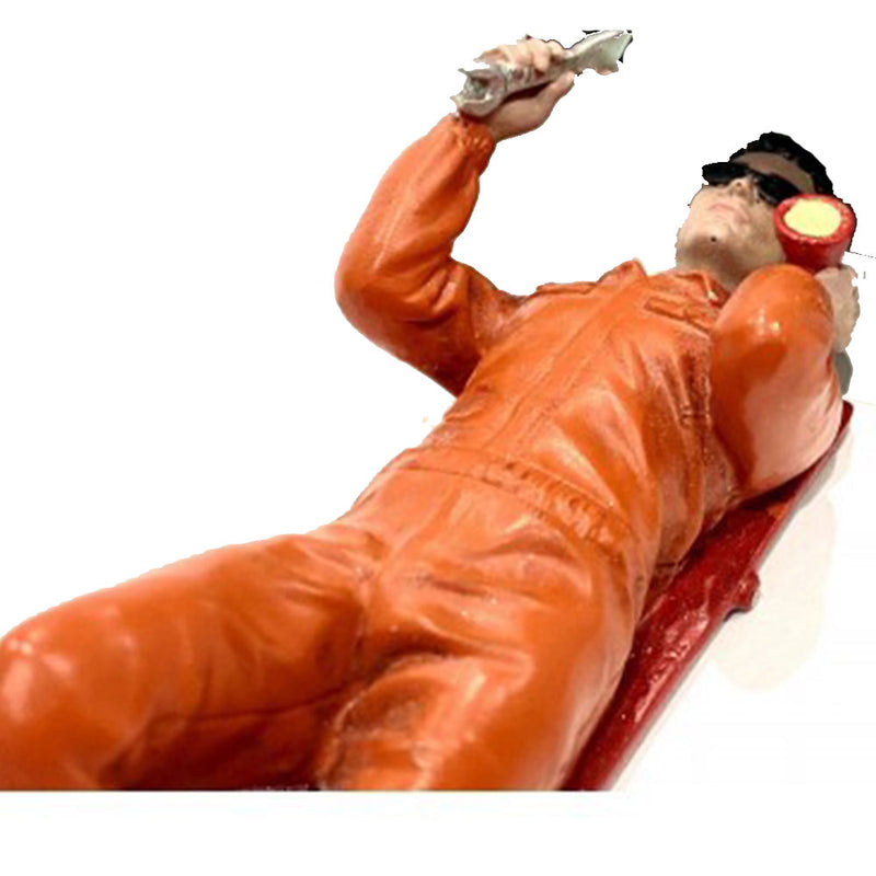 Mechanic in Uniform 1:24 Scale Figure (Orange)