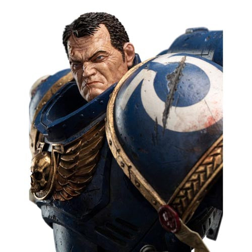 Warhammer 40,000 Lieutenant Titus Battleline Ed. 1:6 Statue