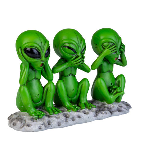 3 Wise Aliens Decorative Figurine