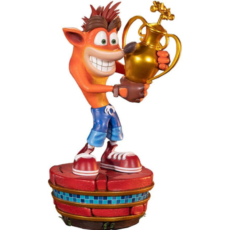 Crash Bandicoot: Crash Bandicoot 16-Inch Tall Resin Statue, 58% OFF