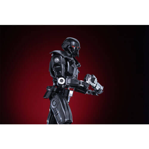 Star Wars The Mandalorian Dark Trooper 110 Scale Statue